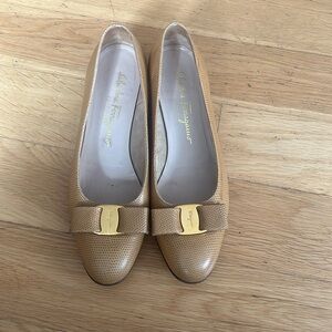 Vintage Ferragamo Vara Pumps